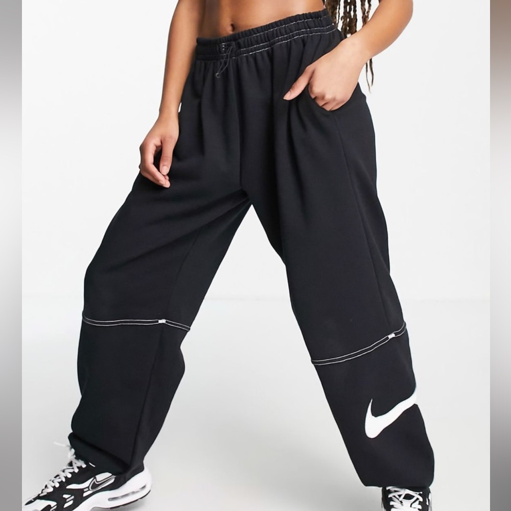 Nike Swoosh Joggers